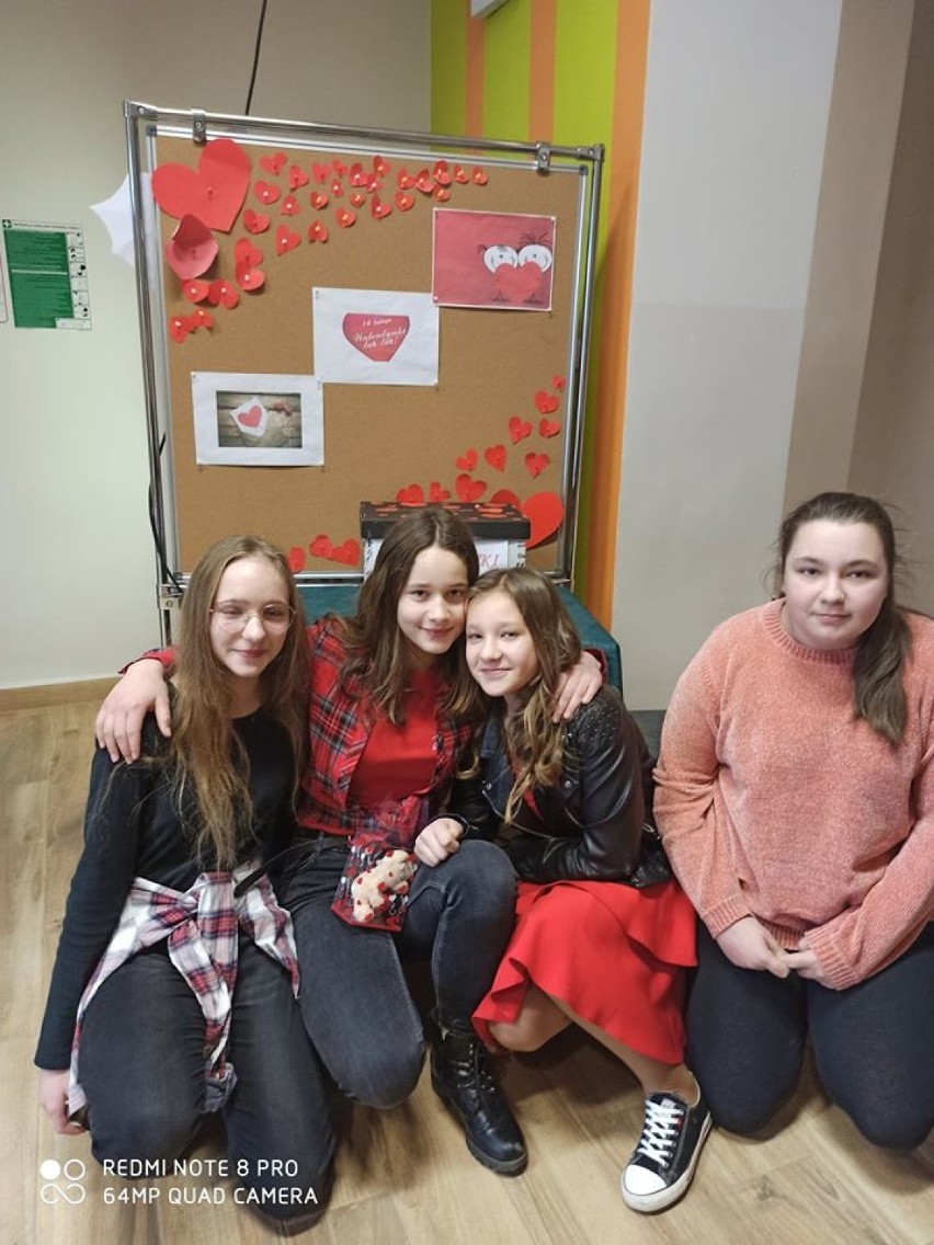 Szkoła Podstawowa w Oleśnicy: Walentynki w szkole czyli dzień pełen atrakcji, słodkości i niespodzianek (ZDJĘCIA)