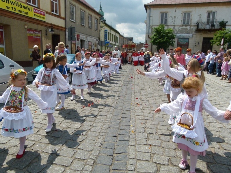 Procesje ruszyły (zdjęcia)