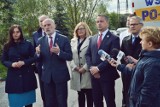 Antoni Macierewicz i politycy PiS z Bełchatowa zaprezentowali... cysternę wstydu [ZDJĘCIA]