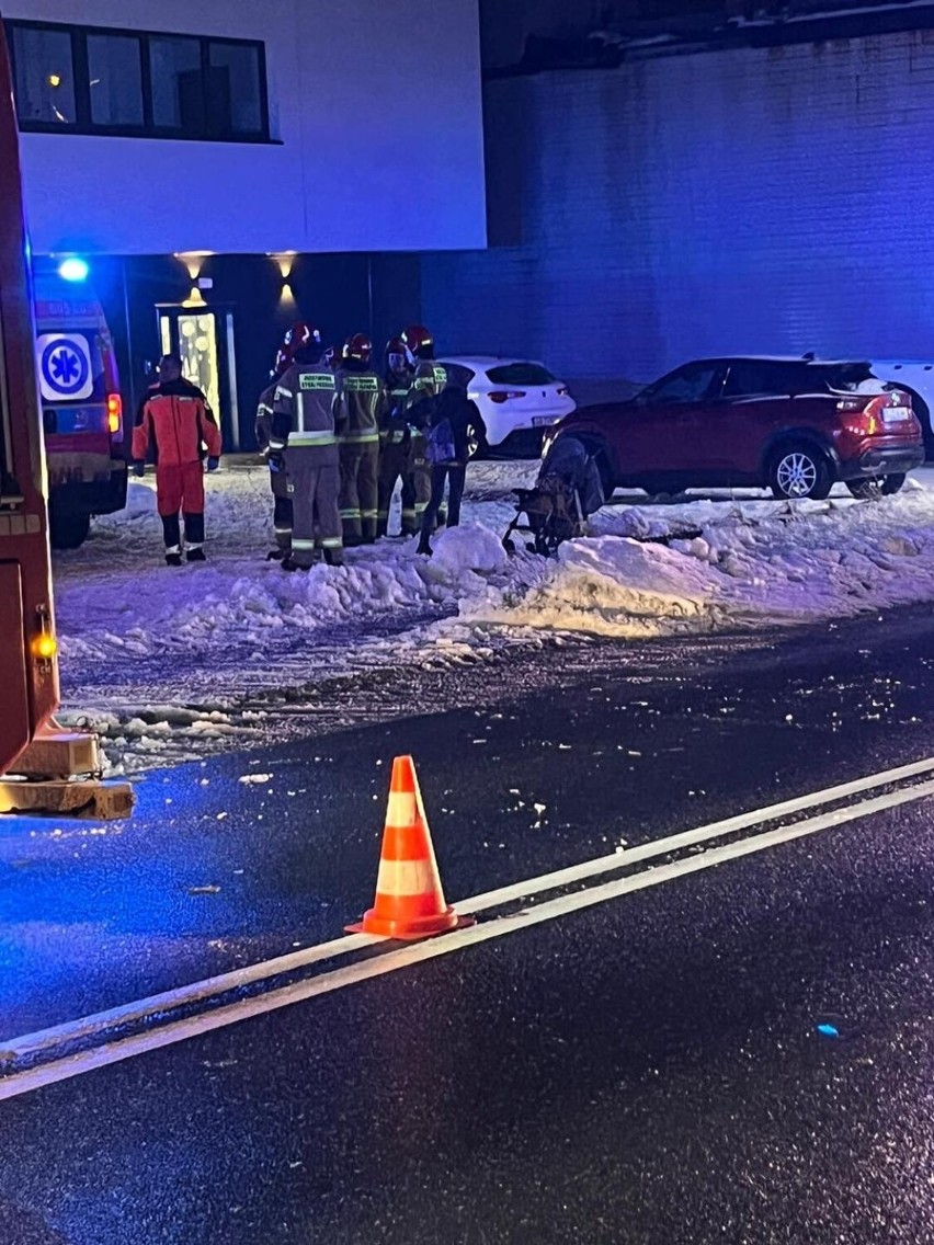 Samochód potrącił kobietę i jej dziecko w Bielsku-Białej