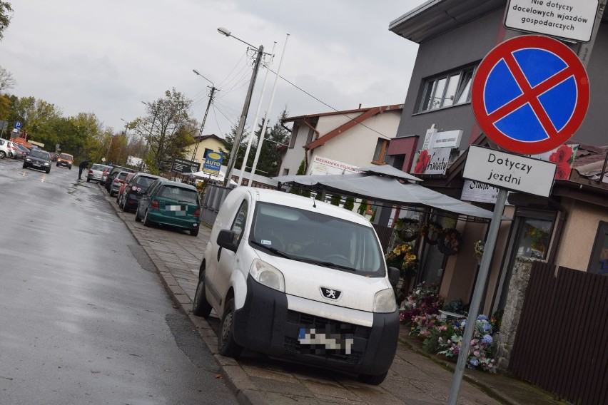 Sieradzcy policjanci ruszyli do walki z plagą parkowania w niedozwolonych miejscach