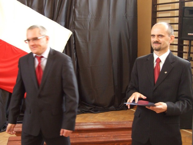 Mirosław Kubiak dał się już poznać jako dyrektor. II LO dowodzi sprawnie od 2006 roku