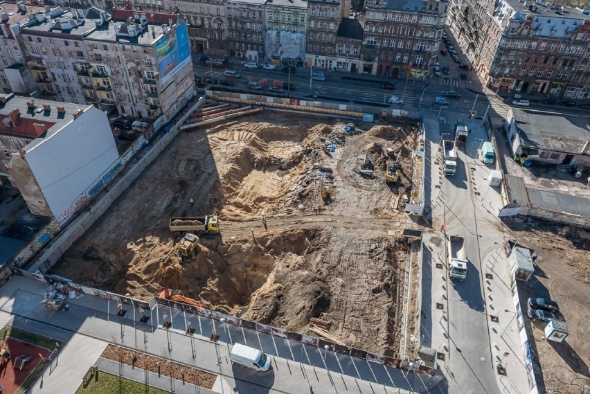 Wrocław. Ruszyła budowa nowego wieżowca w "Trójkącie". Będą w nim apartamenty, sauny i siłownie (ZOBACZ)                       