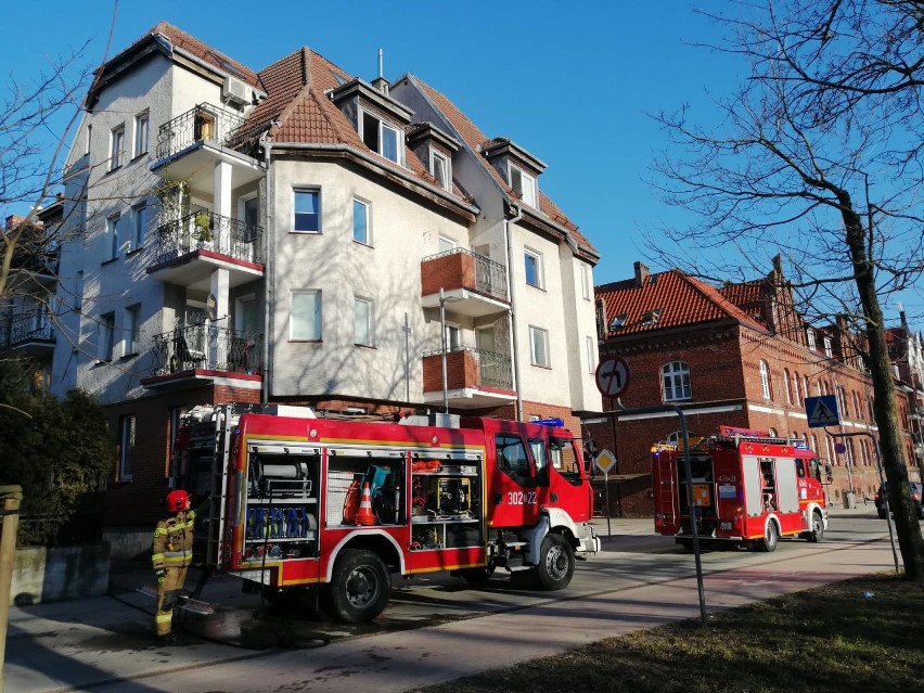 Ogień pojawił się przed godziną 15