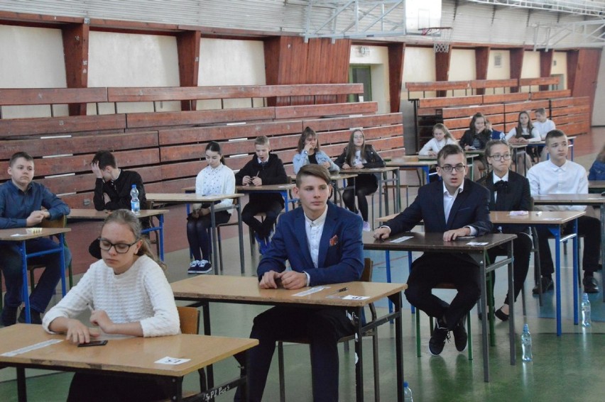 Egzamin ósmoklasistów 2019 w Szkole Podstawowej nr 1 w...