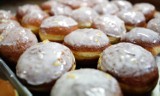 Pączki: stary przepis Ćwierczakiewiczowej. Takie pączki na tłusty czwartek smażyły nasze babcie. Jak je zrobić?