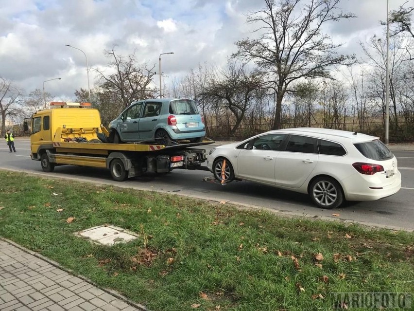 Renautl i opel zderzyły się na Plebiscytowej w Opolu [ZDJĘCIA]