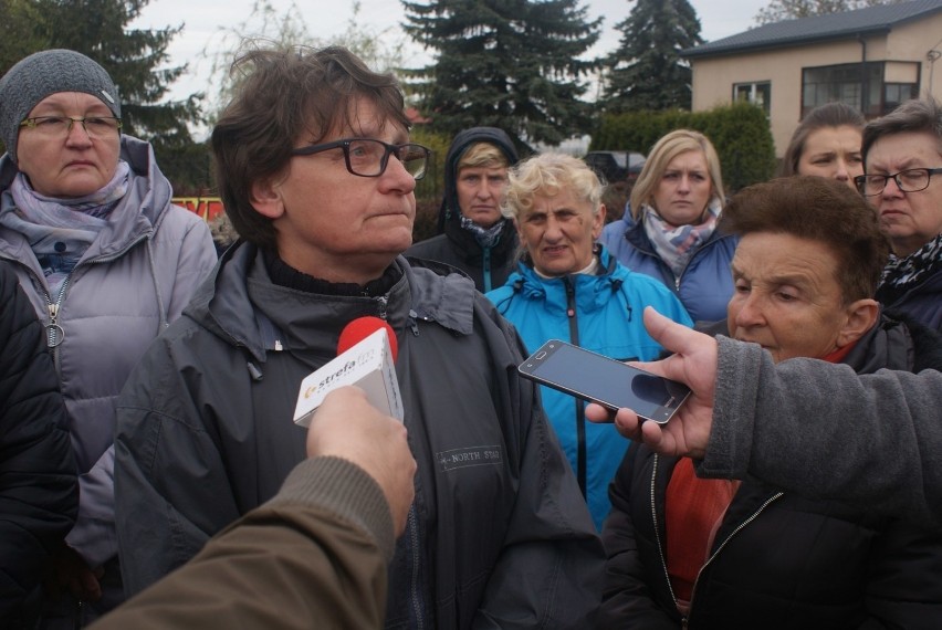 Mieszkańcy gminy Grabica protestują przeciw zamknięciu...