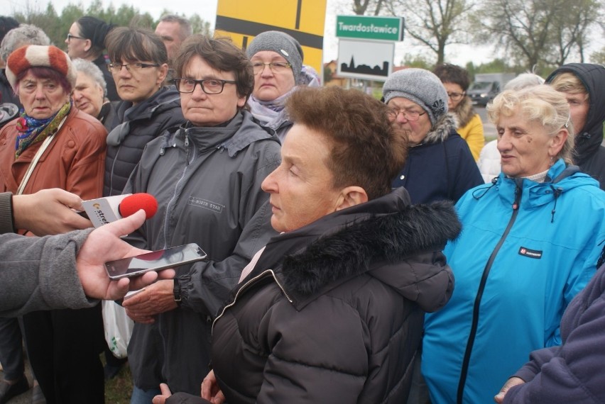 Mieszkańcy gminy Grabica protestują przeciw zamknięciu...