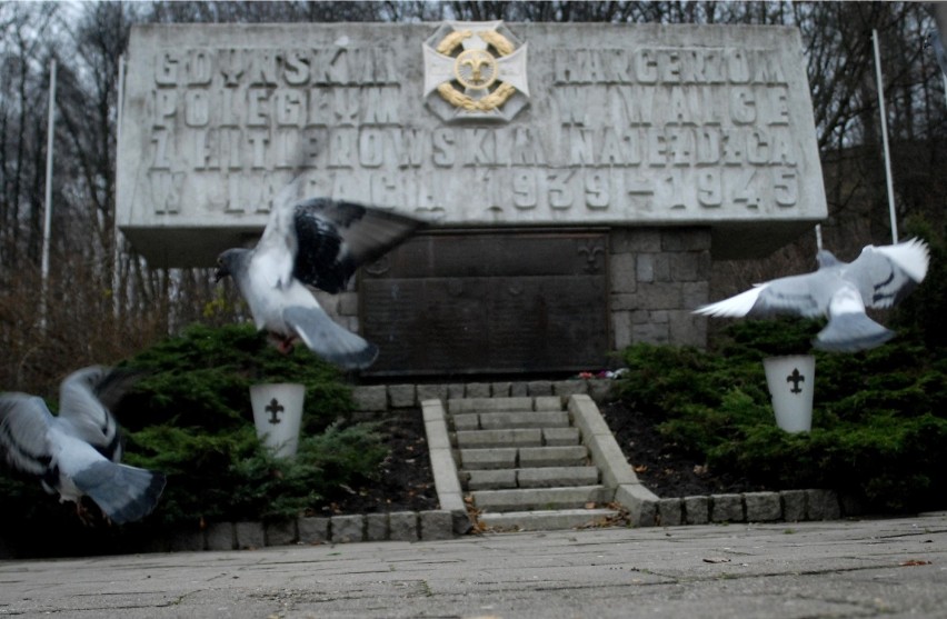 Pomnik Harcerzy w Gdyni wróci na pierwotne miejsce - na...