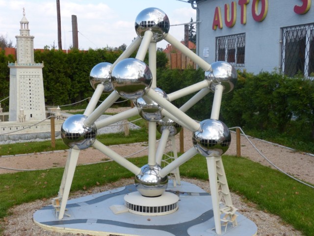 ATOMIUM