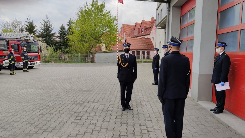 Kto dostał medal od prezydenta, a kogo awansowali komendanci spośród lęborskich strażaków?