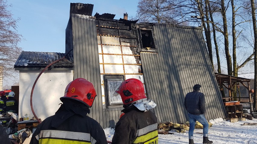 Pożar w Aleksandrowie Łódzkim. 10 zastępów straży pożarnej w...