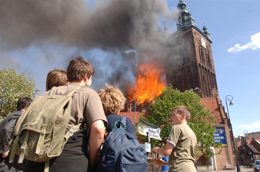 22.05.2006 - Pożar kościoła św. Katarzyny w Gdańsku