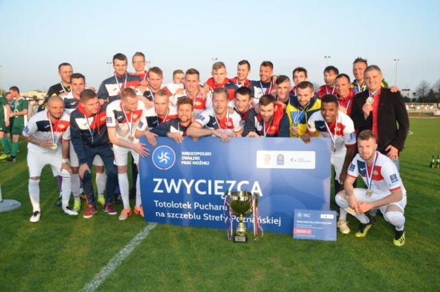Piłkarze Polonii Środa ponownie wygrali okręgowy Puchar Polski