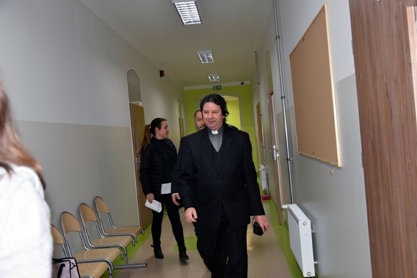 Niepubliczna Katolicka Szkoła Podstawowa ma nową siedzibę w Legnicy [ZDJĘCIA]