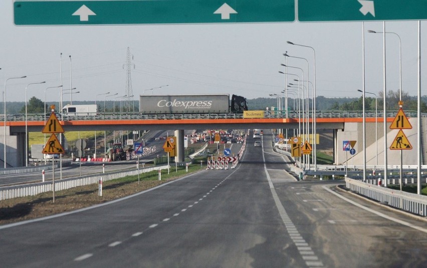 Budowa drogi ekspresowej z Wrocławia w stronę Czech, to...