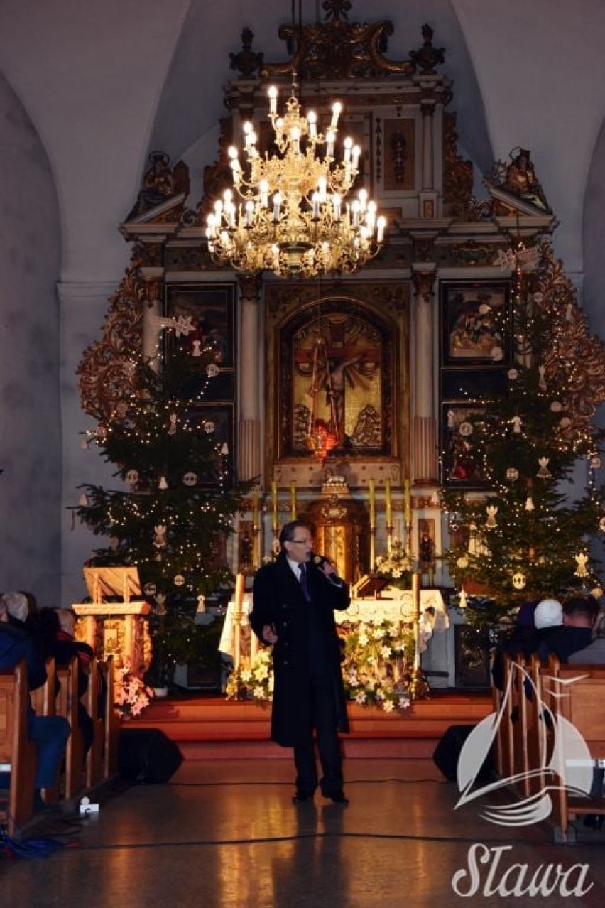 SŁAWA. Podczas koncertu noworocznego w kościele zaśpiewał Jacek Borkowski [ZDJĘCIA]