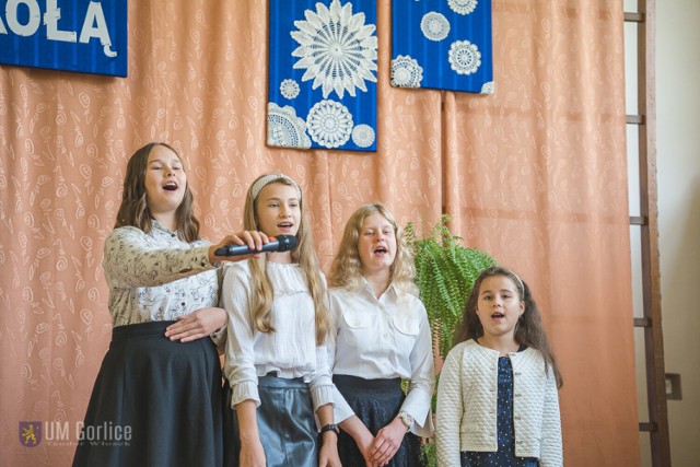 W MZS nr 3 w Gorlicach odbyły się uroczystości z okazji Dnia Edukacji Narodowej