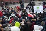 Protest w Szczecinie przeciwko segregacji sanitarnej. Innym tematem był też obowiązek szczepień