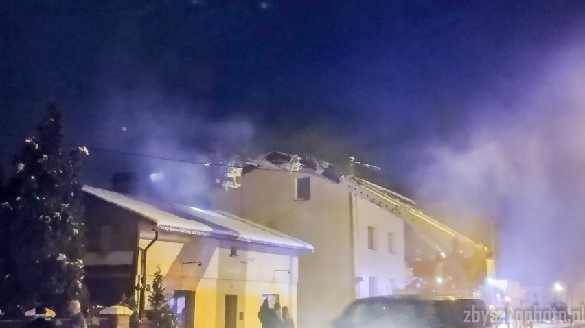 Strażacy gasili pożar sadzy w Rydułtowach