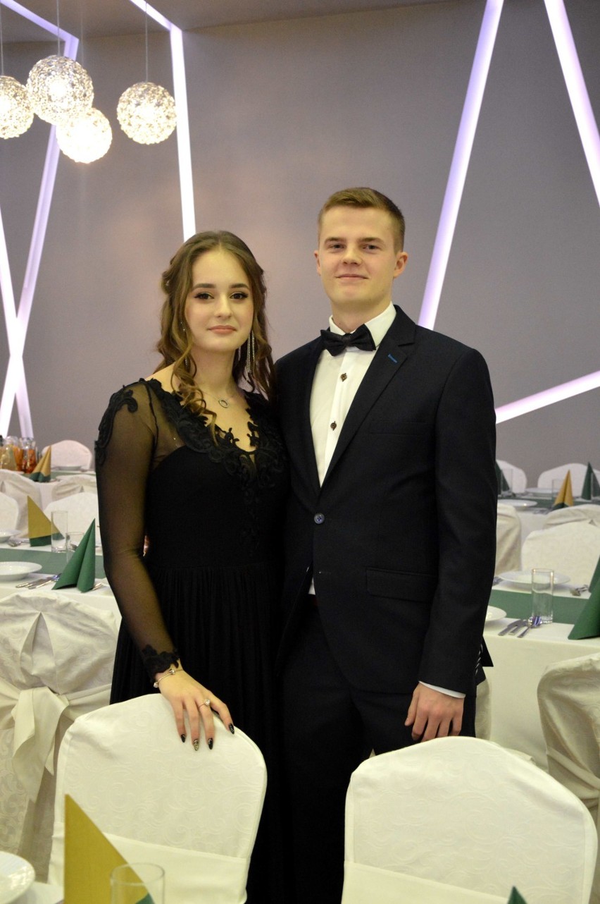 Studniówka 2019 I LO w Malborku [ZDJĘCIA cz. 3]. Niepowtarzalny bal podczas "wesołej, beztroskiej nocy"  