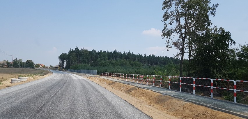 Trwają prace na drodze z Nietążkowa do Boguszyna FOTO