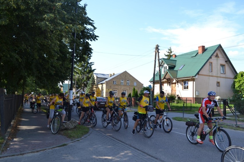 Na rowerach przez Żuławy. W XIII Żuławskim Rajdzie Rowerowym jechało 110 osób! |ZDJĘCIA