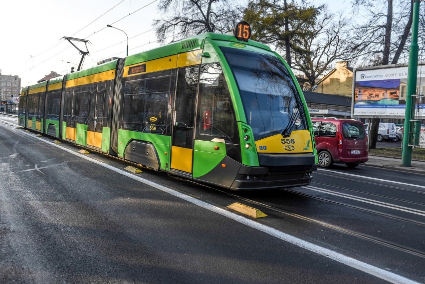 Sylwester: Jak będą jeździć tramwaje i autobusy?