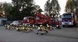 #GaszynChallenge na piskach opon w bojowym rynsztunku. Akcja w wykonaniu ekipy z OSP Nowy Dwór Gdański.