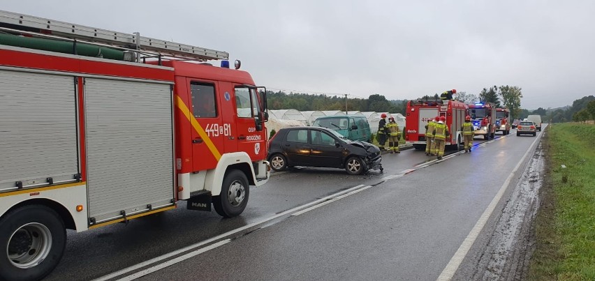 Zderzenie dwóch samochodów w Kłódce pod Grudziądzem [zdjęcia]