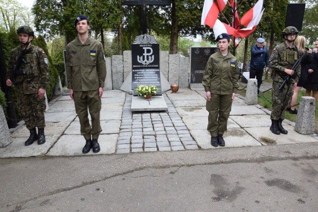 Uroczystości rocznicy zakończenia IIWŚ przeniosły się w inne miejsce