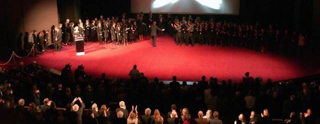 Wolontariusze CAMERIMAGE 2010 na scenie Opery Nova w Bydgoszczy
