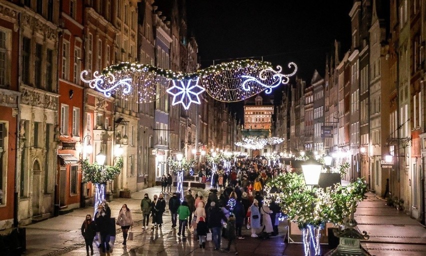 Świąteczny Gdańsk pełen ludzi! Zobaczcie bajkowe zdjęcia >>>