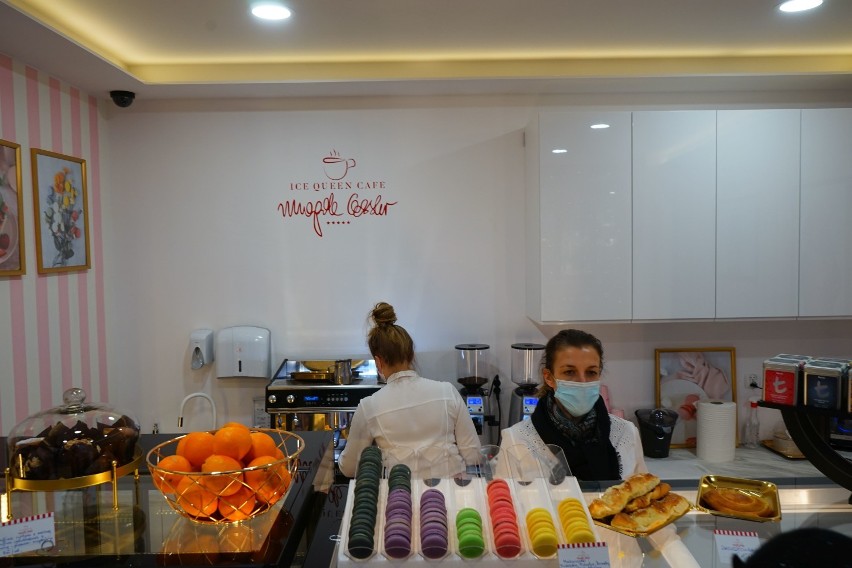 Magda Gessler otworzyła kawiarnię w centrum Rzeszowa. Zobacz, jak wyglądał pierwszy dzień!