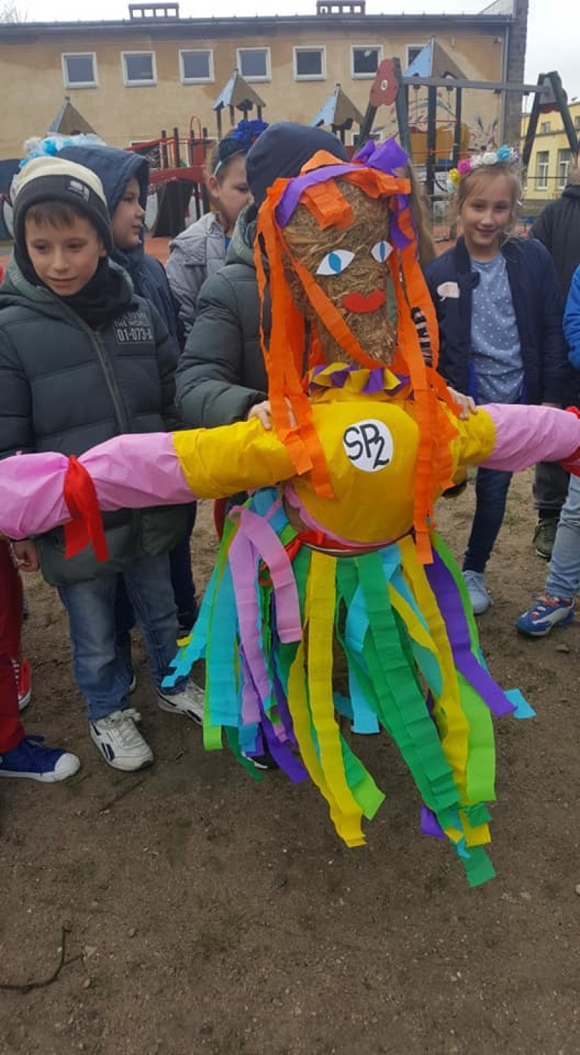 Tak było rok temu... Uczniowie pożegnali zimę, i witali wiosnę [ZDJĘCIA]