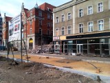 Przebudowa centrum Katowic: przy Korfantego wyburzono dobudówkę, która stała nad Rawą FOTO
