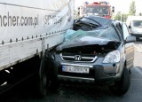 Wypadek na Ursynowie: kobieta wjechała na skrzyżowanie na czerwonym świetle