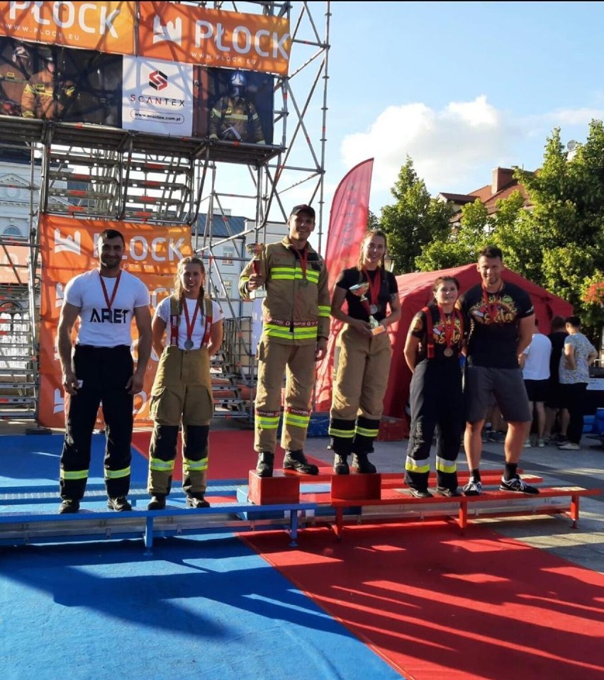Wielki sukces Ewy Dobrzyńskiej podczas strażackich Mistrzostw Polski Toughest Firefighter Challenge