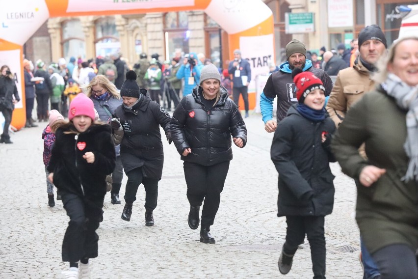 Kilkadziesiąt osób pobiegło z legnickim Ośrodkiem Sportu i Rekreacji, zobaczcie zdjęcia