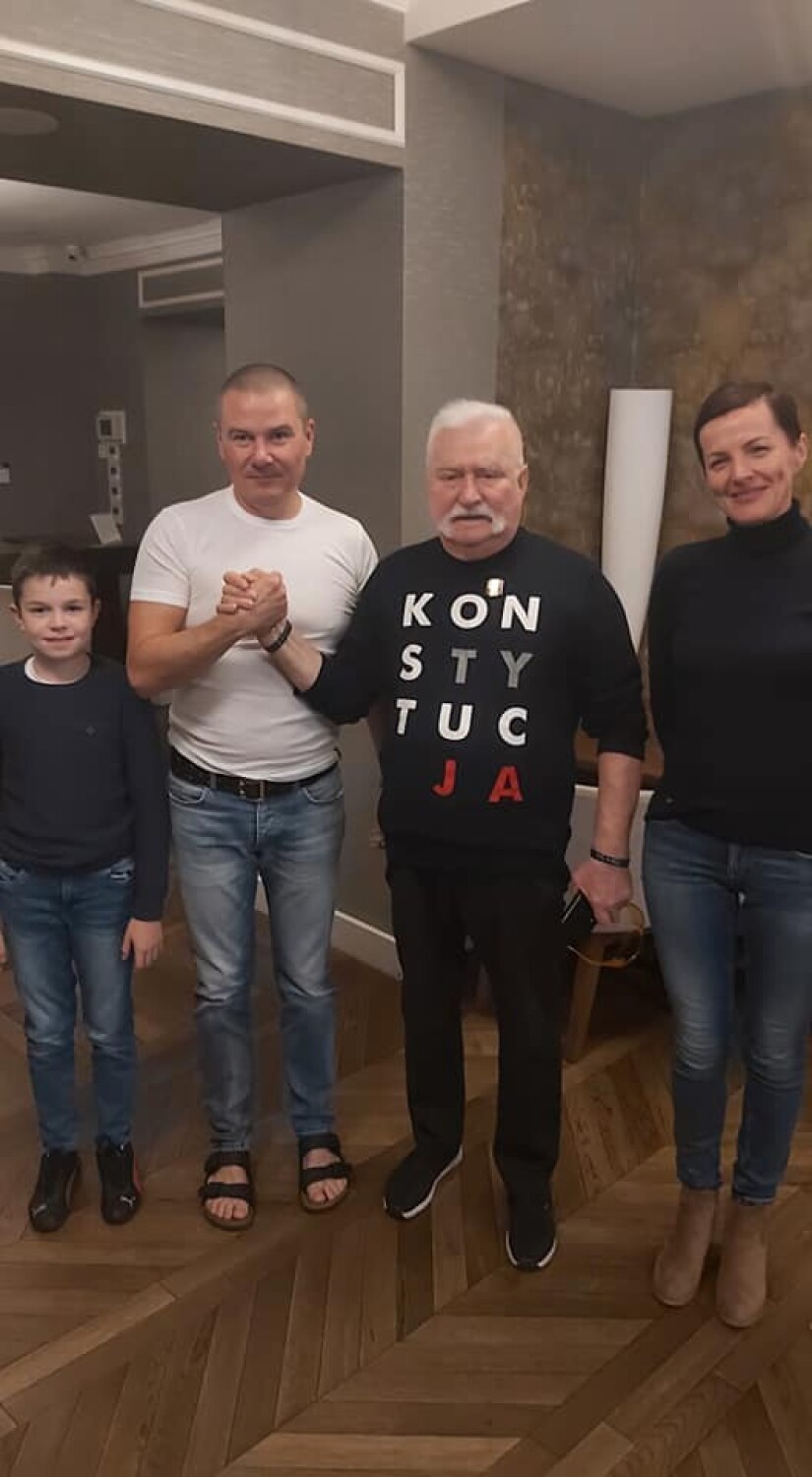 Lech Wałęsa ponownie przyjechał do Lądka-Zdroju. Były prezydent poprawia swój stan zdrowia