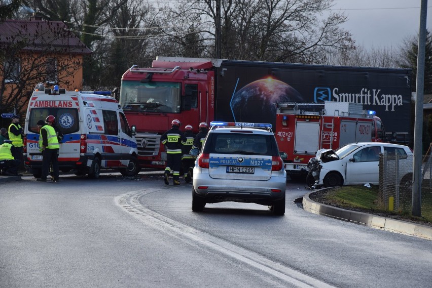 Miastko. Groźny wypadek na drodze krajowej w Wołczy Małej (WIDEO, FOTO)