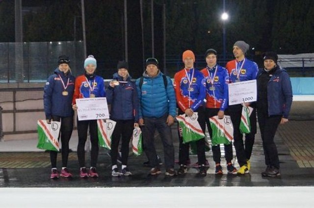 7 medali panczenistów Pilicy w mistrzostwach Polski na Stegnach. Złoto dla Karoliny Bosiek
