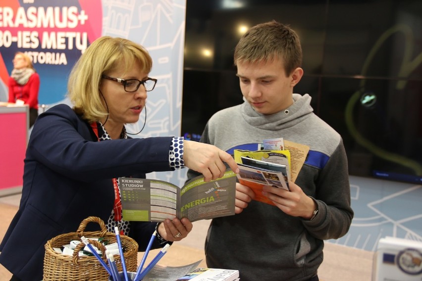 Łaziki marsjańskie zachęcają w Wilnie do studiowania na PB