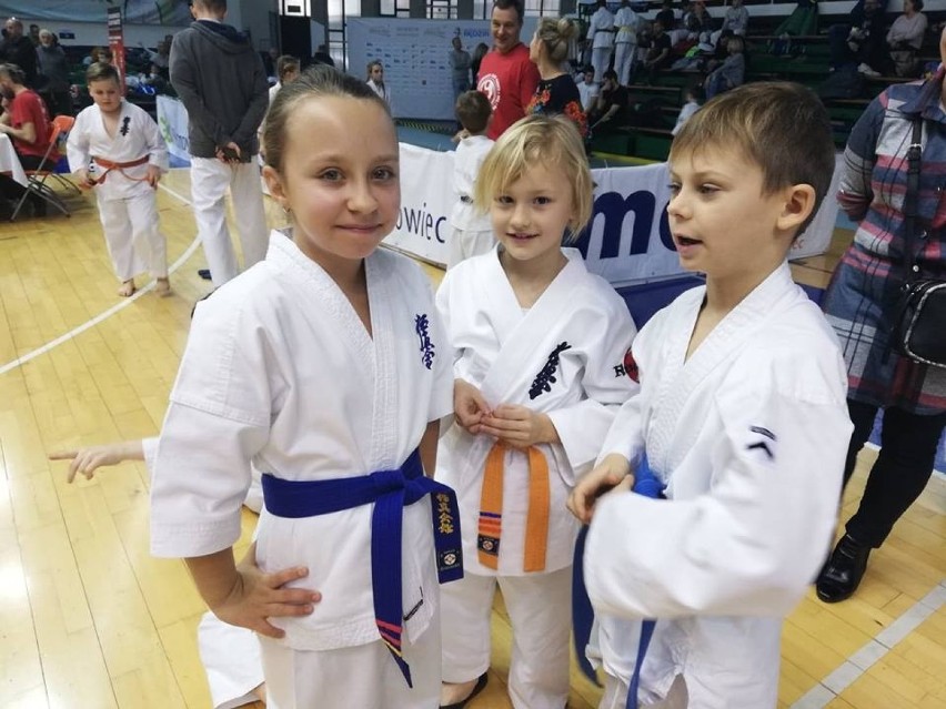 10 medali dla zawodników Klubu Karate „Randori” z Radomska