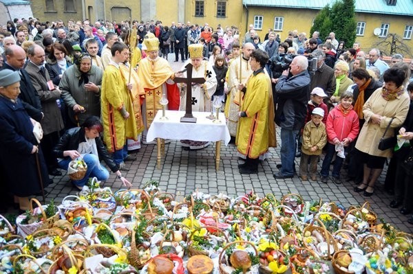 Przemyśl: Święcenie pokarmów wyznawców obrządków wschodnich