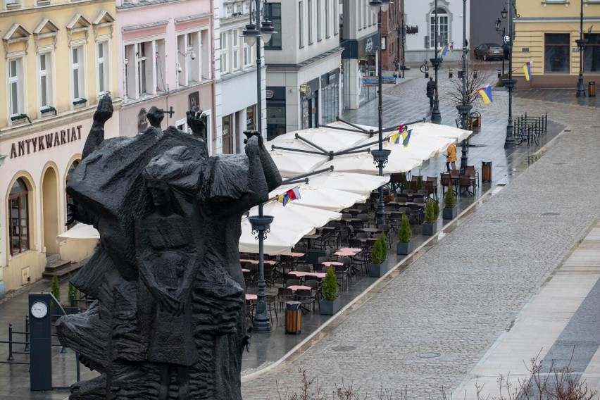 Pierwsze ogródki letnie już zostały rozstawione na bydgoskim...