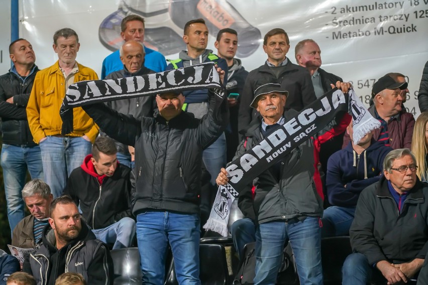 Sandecja Nowy Sącz - Wigry Suwałki. Zobacz radość kibiców z wygranej Sandecji!