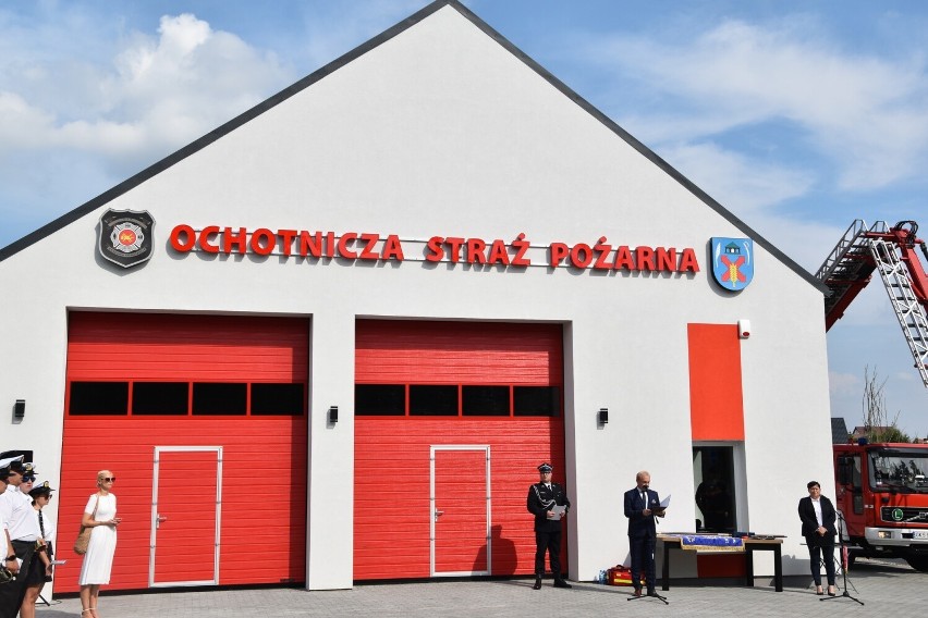 W Grabowie Kościerskim w gminie Nowa Karczma oficjalnie otwarto nową remizę strażacką ZDJĘCIA