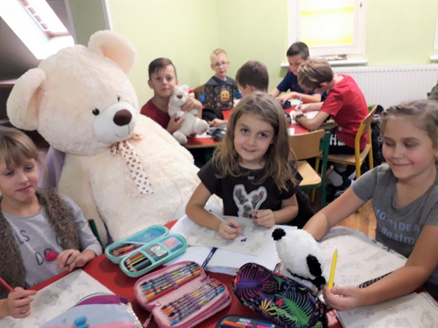W Borkowie dzieci świętowały Dzień Pluszowego Misia  ZDJĘCIA 